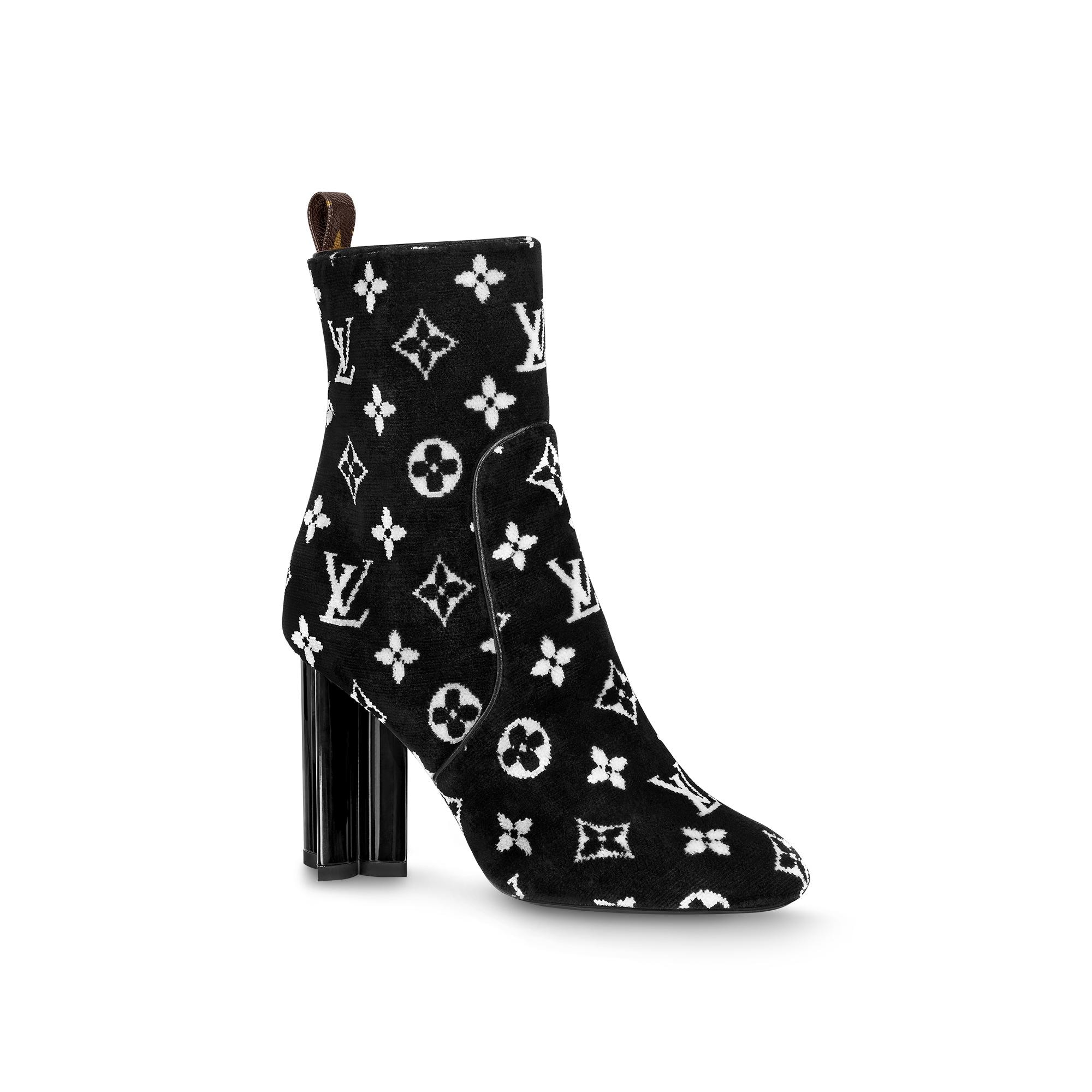 LOUIS VUITTON SILHOUETTE ANKLE BOOT  Louis vuitton shoes, Louis vuitton  shoes heels, Louis vuitton boots