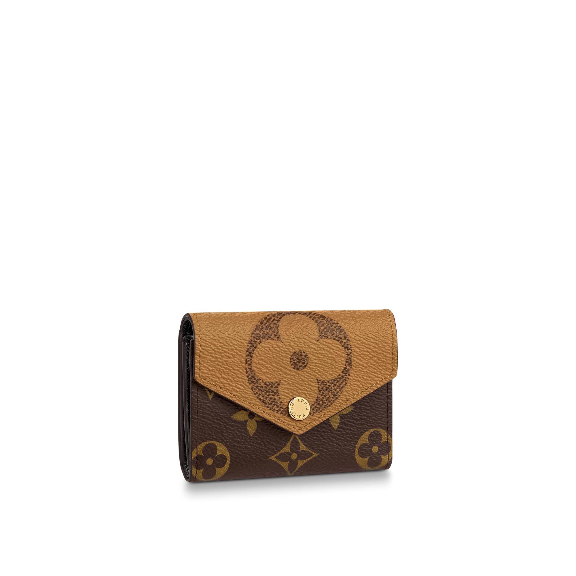 Louis Vuitton Zoé Wallet Monogram in Brown – WOMEN – Small Leather Goods M80725