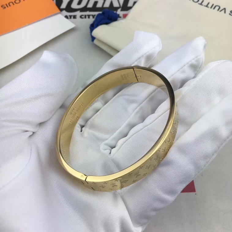 Authentic LOUIS VUITTON Manchette Nanogram Cuff Bracelet Gold M00251  #S405034